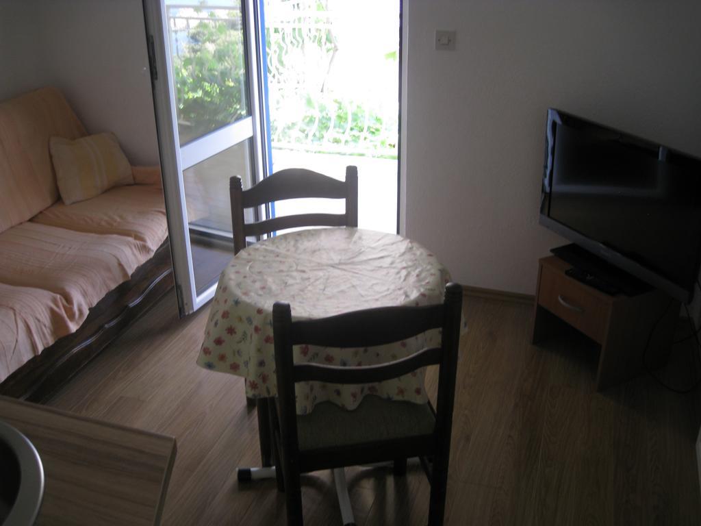 Apartmani Famelja Jovanovic Sveti Stefan Bilik gambar