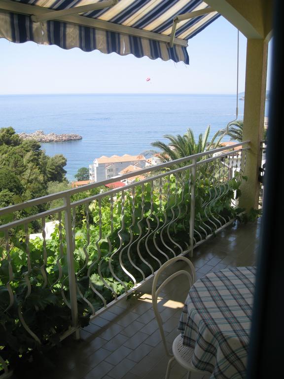 Apartmani Famelja Jovanovic Sveti Stefan Bilik gambar