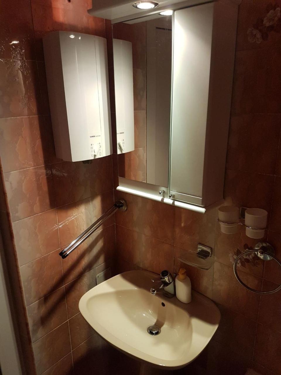 Apartmani Famelja Jovanovic Sveti Stefan Luaran gambar